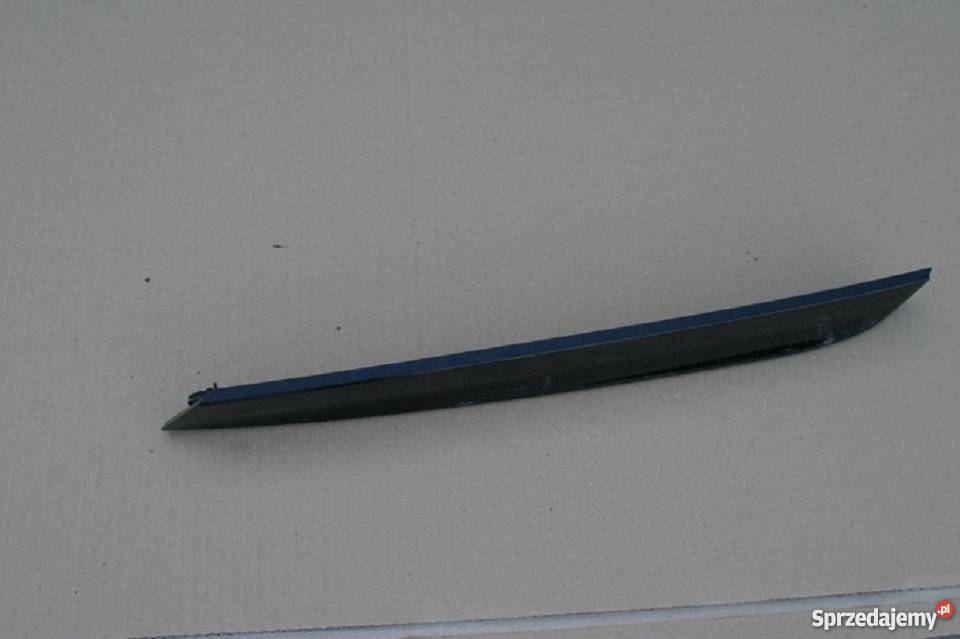 AUDI Q3 8U0 LISTWA KLAPY BAGAŻNIKA LEWA Bieleń