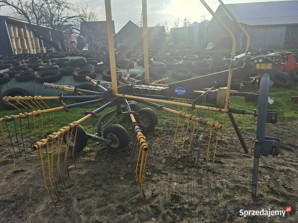 Zgrabiarka karuzelowa