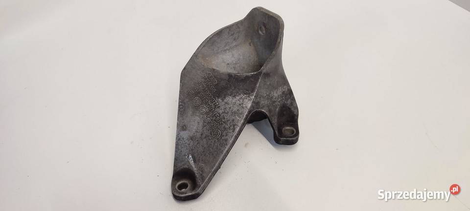 AUDI A6 C6 ŁAPA SILNIKA 4F0199307N Części samochodowe dolnośląskie
