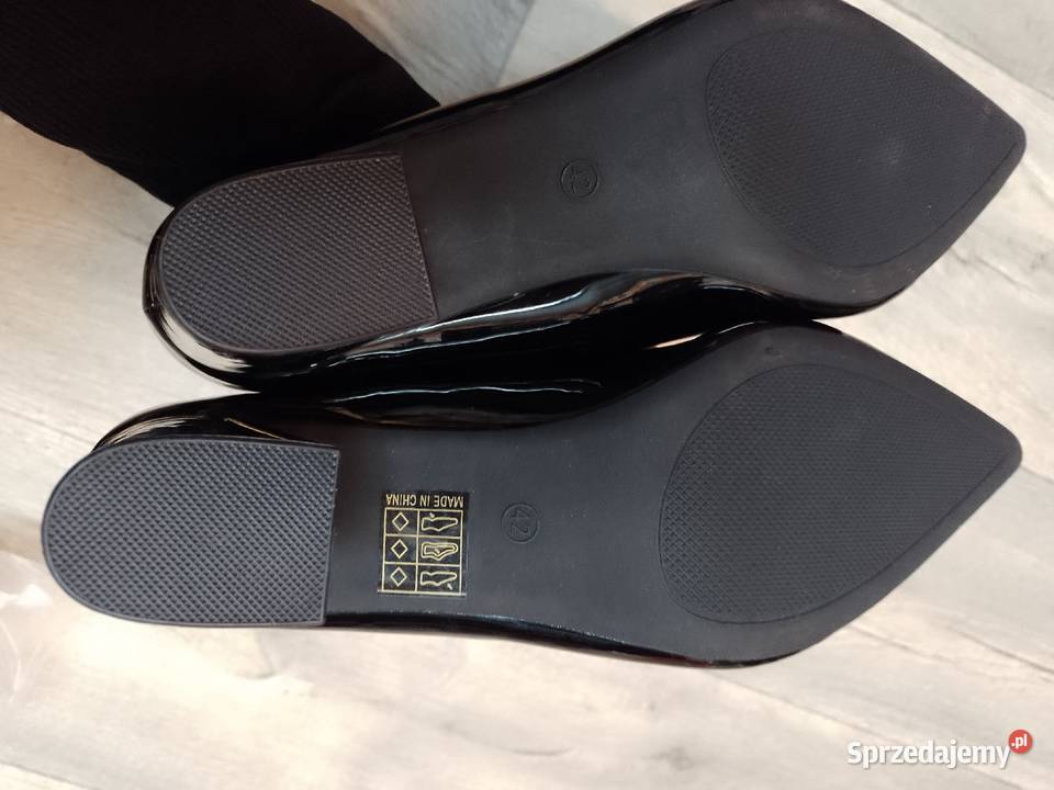 42 Czarne czółenka wieczorowe z ozdobnym obcasem Kraków