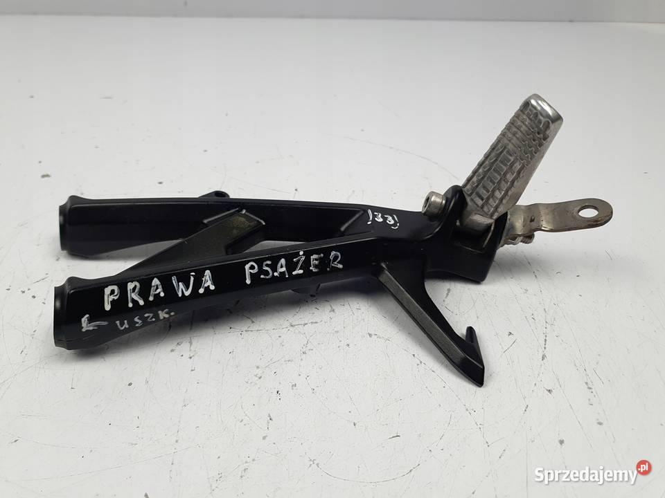 PRAWY SET PASAŻERA PODNÓŻEK Suzuki GSX8S 2023 Chełm