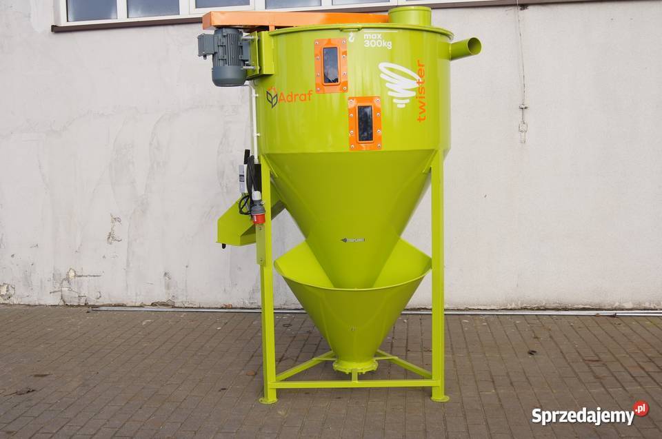 Mieszalniki pasz Twister o pojemności 1200 Pozostałe Czyżew