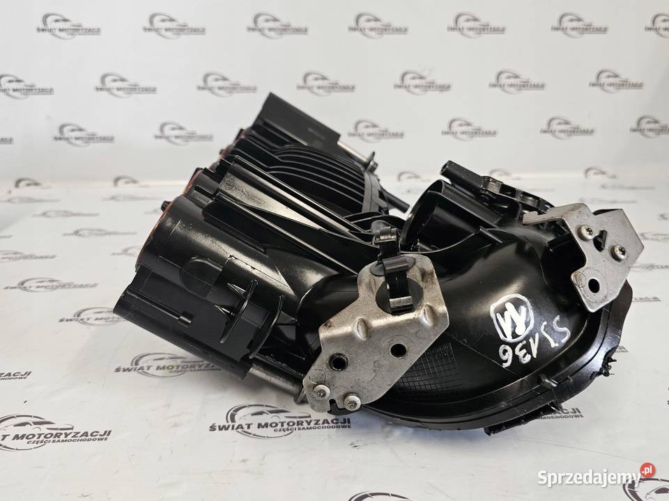 BMW 1 3 5 X3 20 D N47D20A 143 09r kolektor ssący osobowe