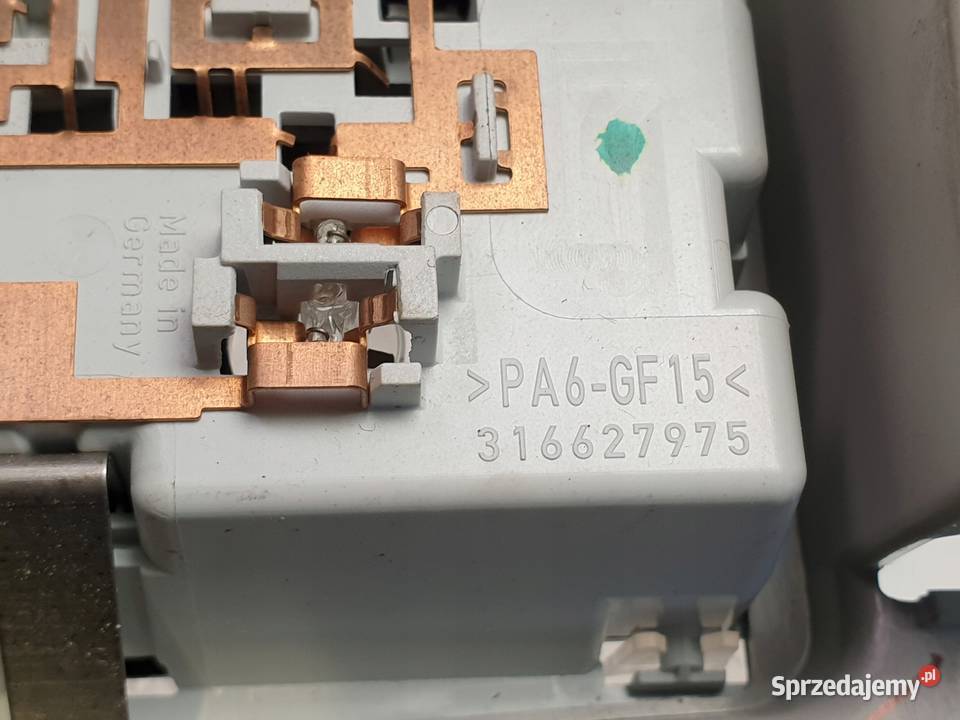 Opel Meriva II B LAMPKA OŚWIETLENIA KABINY