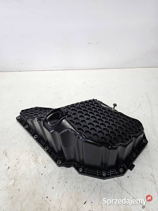MISKA OLEJOWA PLASTIKOWA AUDI A4 B8 A5 Q5 VW 18 śląskie Przystajń
