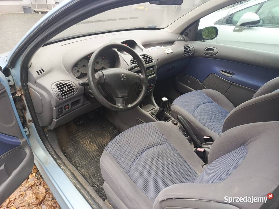 Peugeot 206 11 benzyna 2002r klimatyzacja hak Międzychód