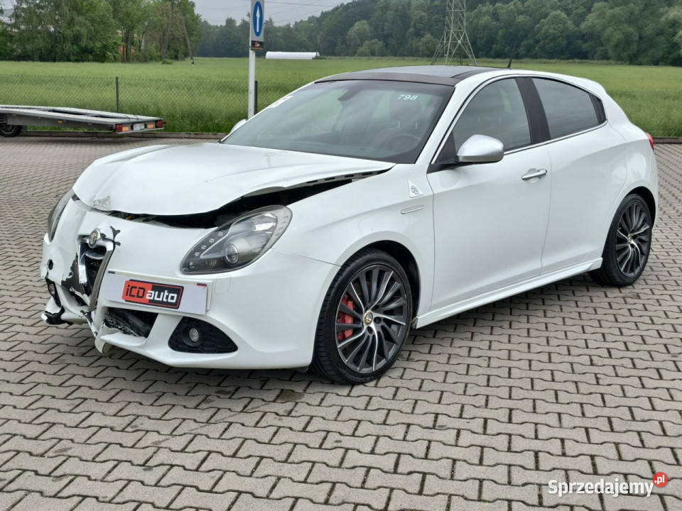 Alfa Romeo Giulietta quadrifoglio17 turbo 235 Kęty
