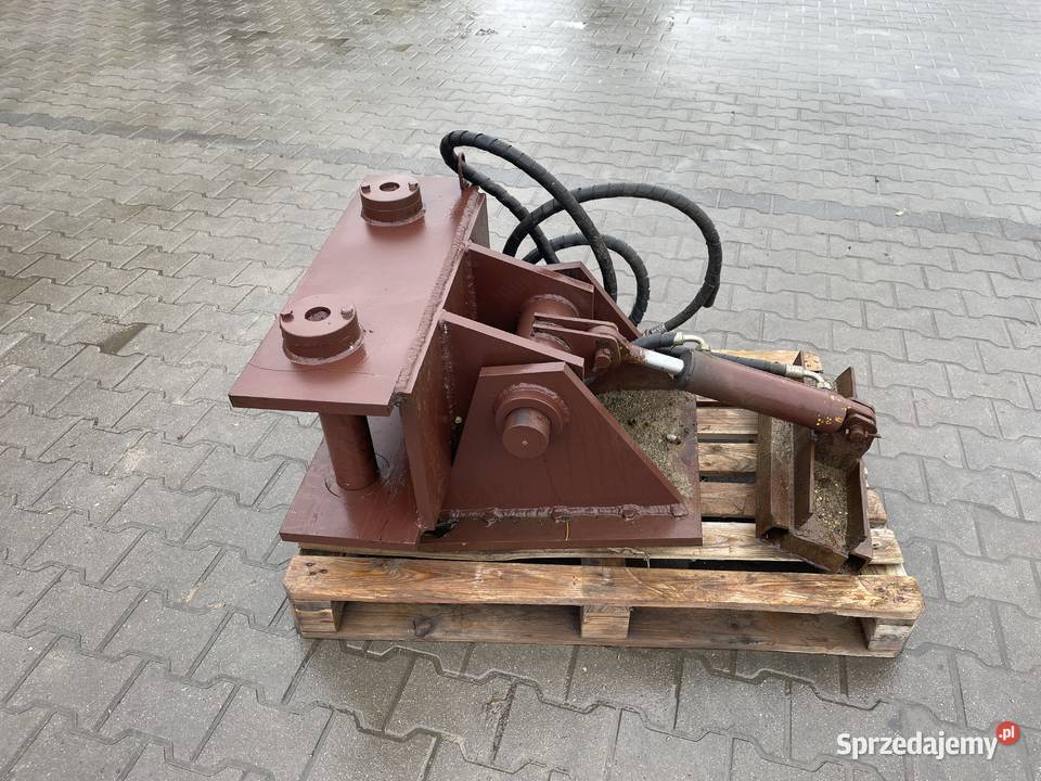Uchylne mocowanie koparki jcb js175w