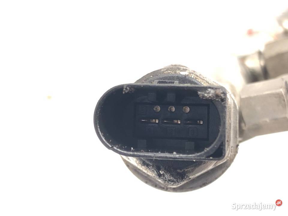 LISTWA WTRYSKOWA BMW F01 7547599 44 408 osobowe sprzedam