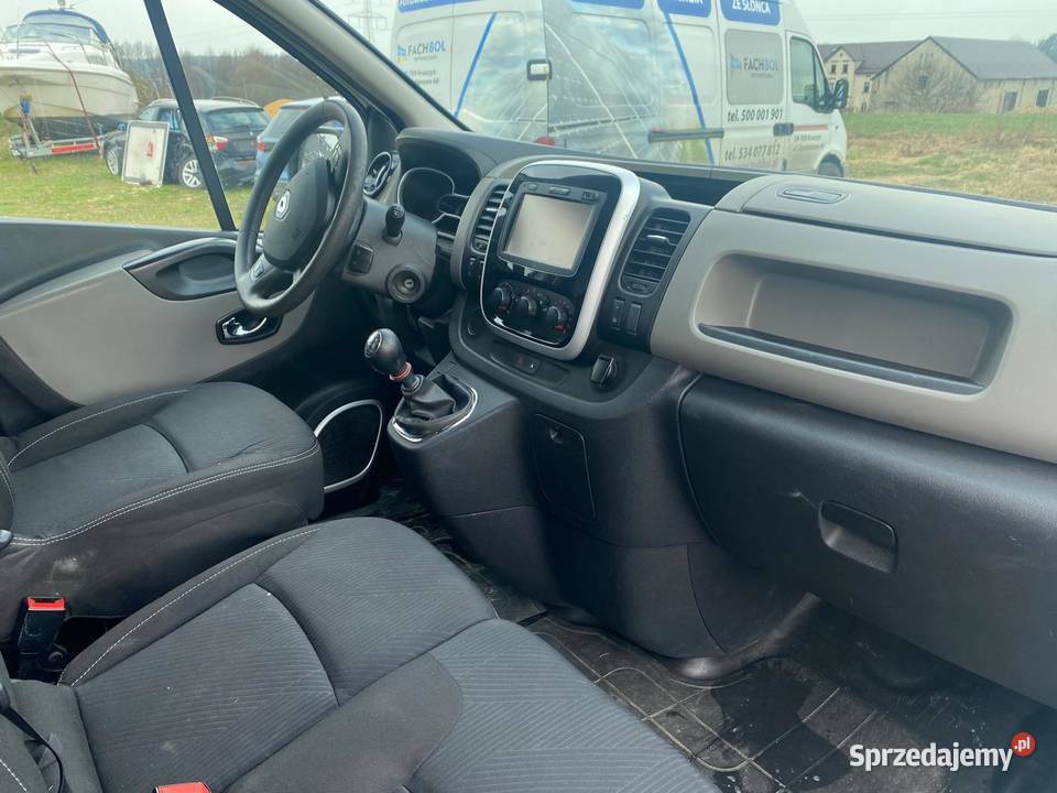 Renault Trafic 16 biturbo 2018r przebieg 187 Rok produkcji 2018 Bolesławiec