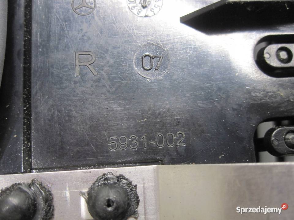 MERCEDES W204 07r kratki nawiewu przełączniki świętokrzyskie Kielce