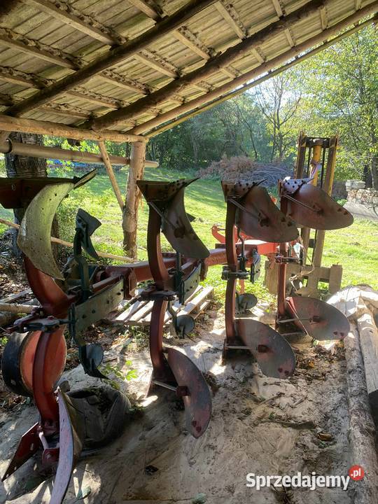 Plugi Kverneland 4 skibowe obracane Pozostałe
