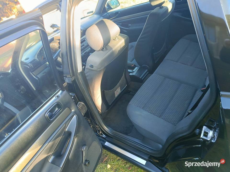 Sprzedam audi A4 B5 Avant 18 125 LPG 2000r centralny zamek A4 Środa Śląska