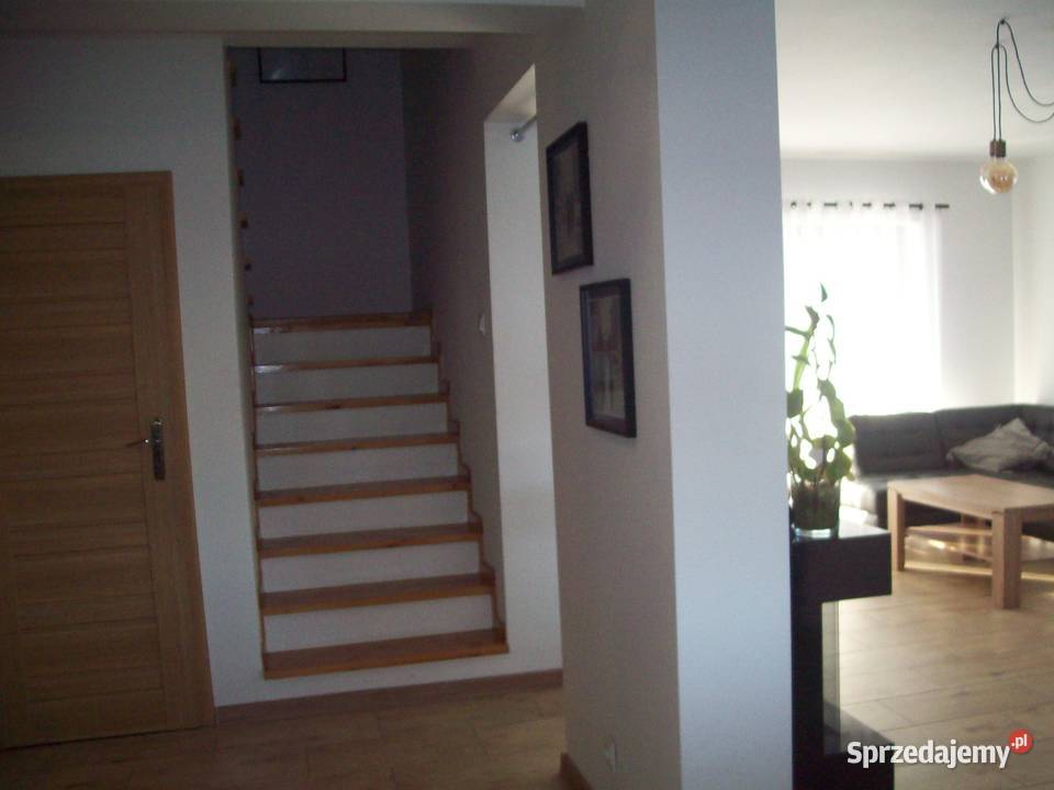 Sprzedam DOM w Bogucinie asfalt