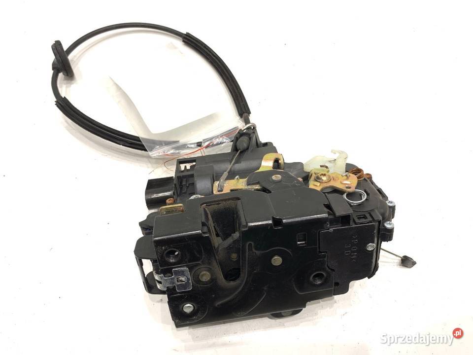 ZAMEK DRZWI PRAWY PRZÓD VW PASSAT B5 Hatchback podkarpackie