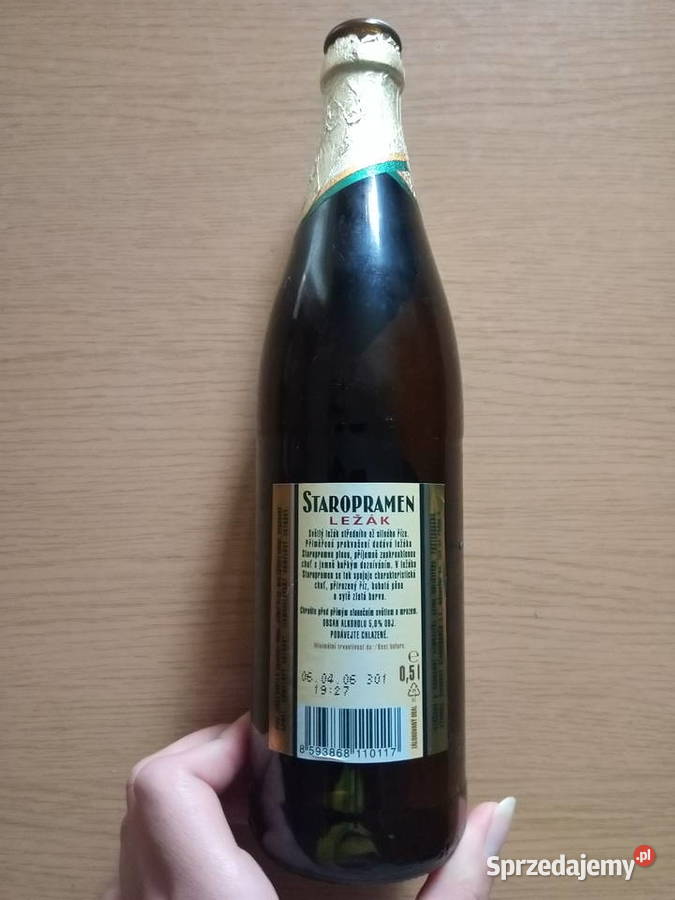 Butelka piwie Staropramen Lezak ok 2005 roku Dąbrowa Górnicza