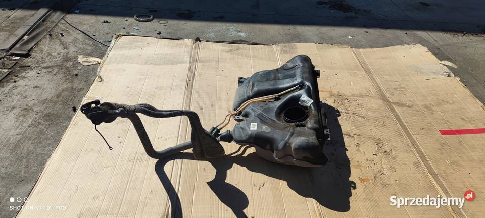BAK ZBIORNIK PALIWA AUDI A1 16 TDI 6R0201021P