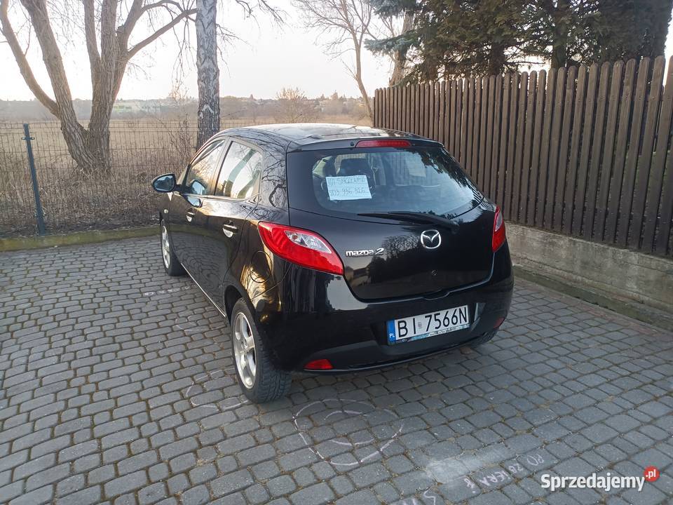 Mazda 2 14 diesel Pięciodrzwiowy Niski przebieg 2