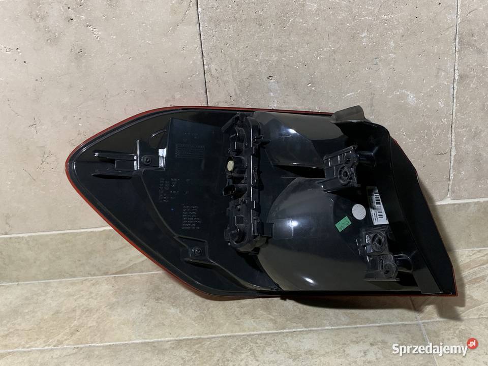 Lampa tylna prawa BMW 2 F45 EU 7311030 osobowe Lampy tylne