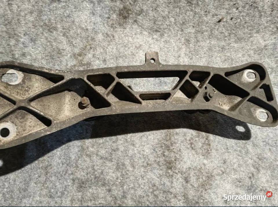 Łapa podpora mocowanie skrzyni biegów BMW E34 Pozostałe śląskie
