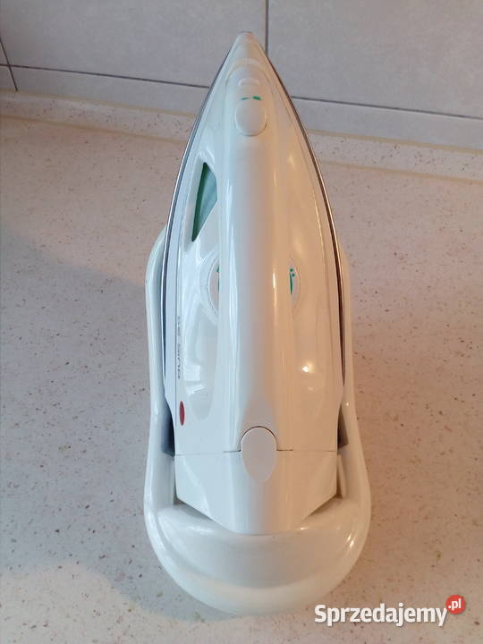 Żelasko bezprzewodowe Steam Iron o mocy 1200 W Konin