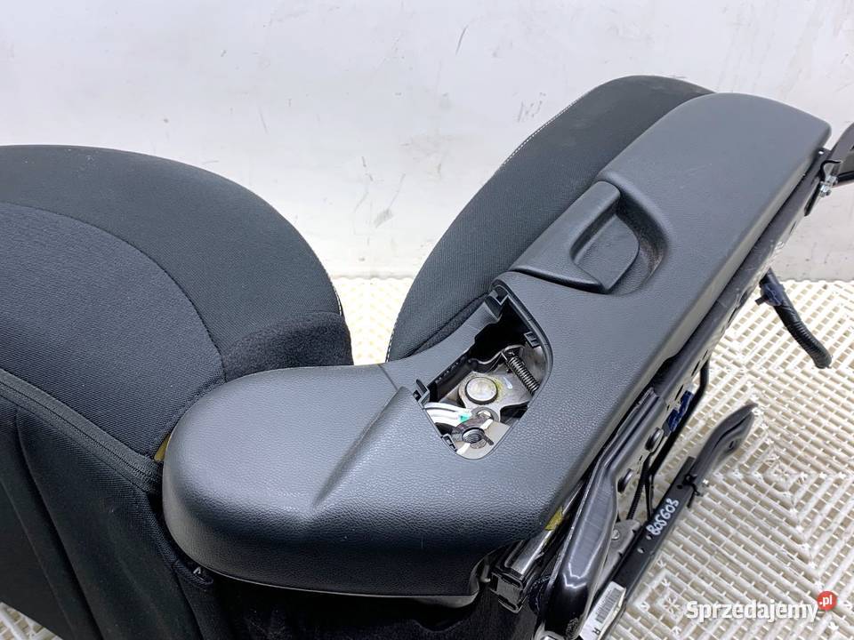 FOTEL PRAWY PRZÓD HONDA CIVIC IX Hatchback osobowe podkarpackie