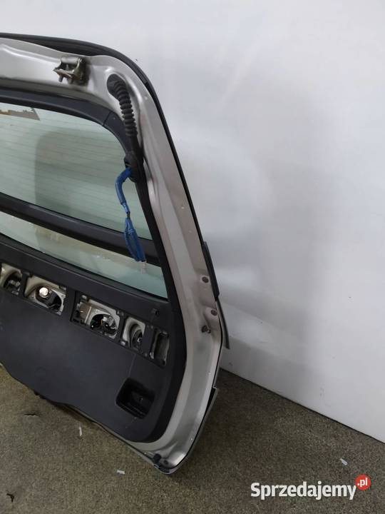 KLAPA TYŁ SREBRNA 5D HB UFO Honda Civic VIII Rok produkcji 2006 Klapy bagażnika