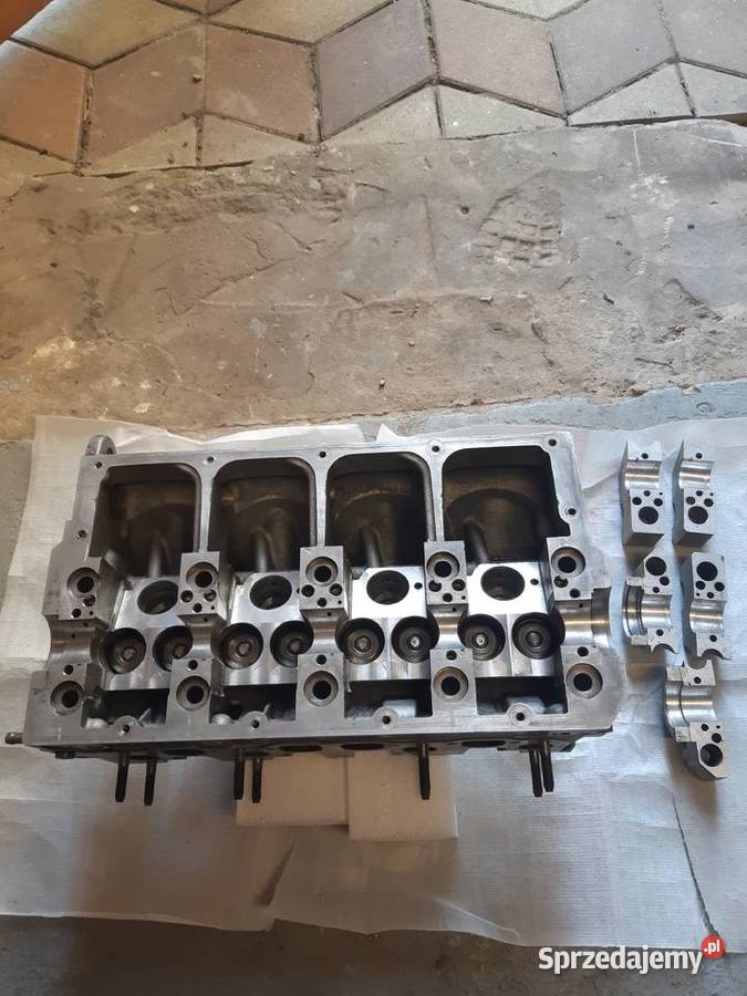 Głowica do samochodów 19 TDI 99r 115 z silnikami świętokrzyskie