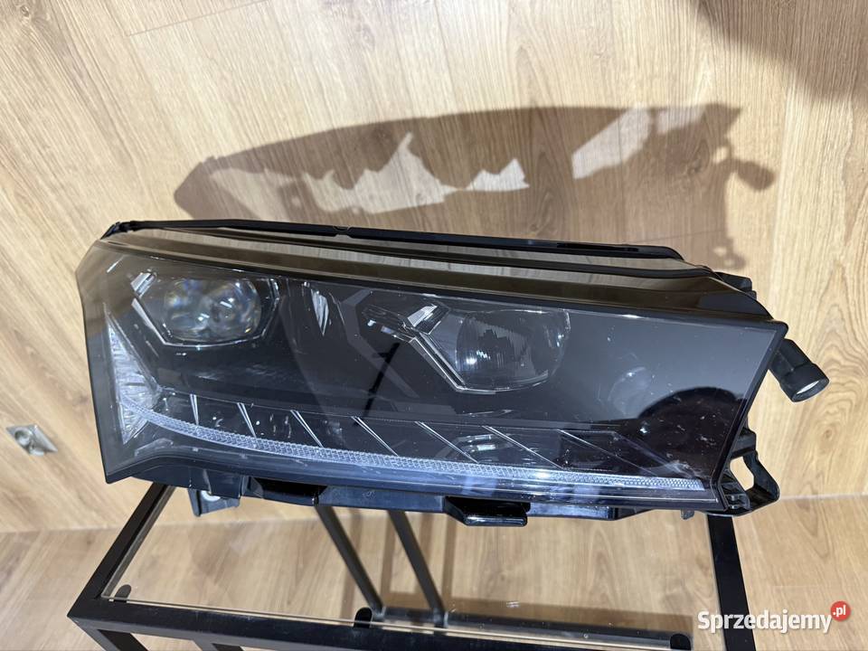 Reflektor prawy SKODa ENYAQ FULL LED 5LB941015B Lampy przednie Wrocław sprzedam