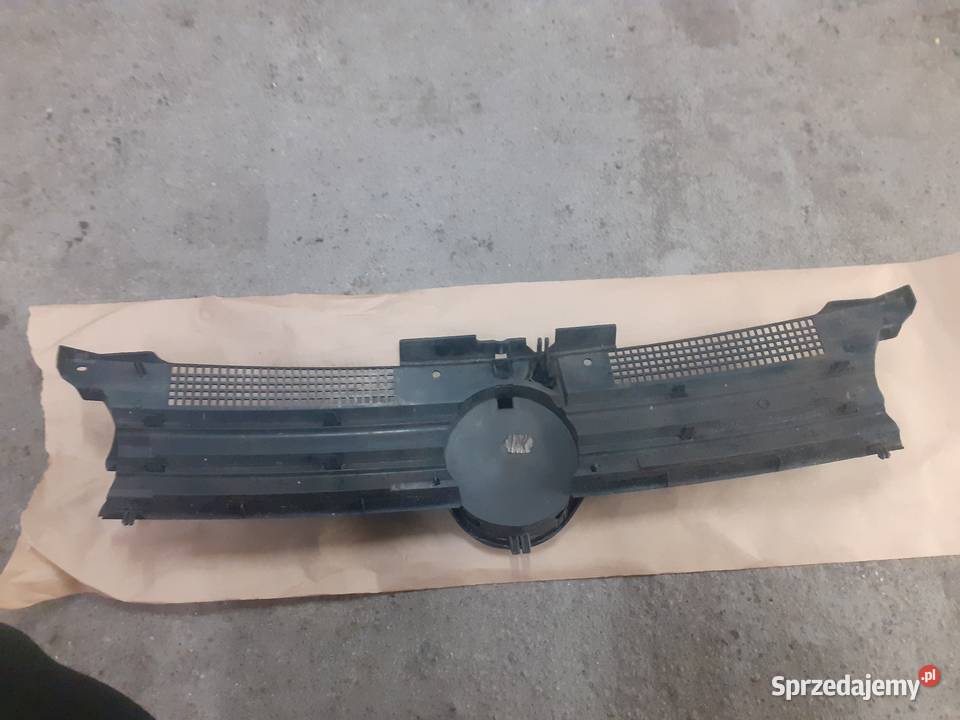 Grill artrapa znaczek golf 4
