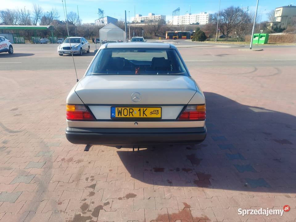 Mercedes W124 1988r Zabytkowy mazowieckie Zaborze