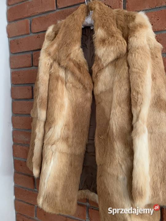 Cudne szczuple futerko naturalne z królika