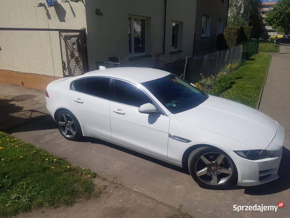 Jaguar XE Prestige 2016r 2l diesel Łódź