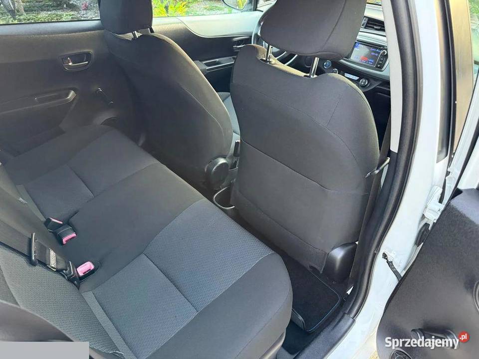 Toyota Yaris Hybrid 15 VVTi 100 2015r Krotoszyn sprzedam