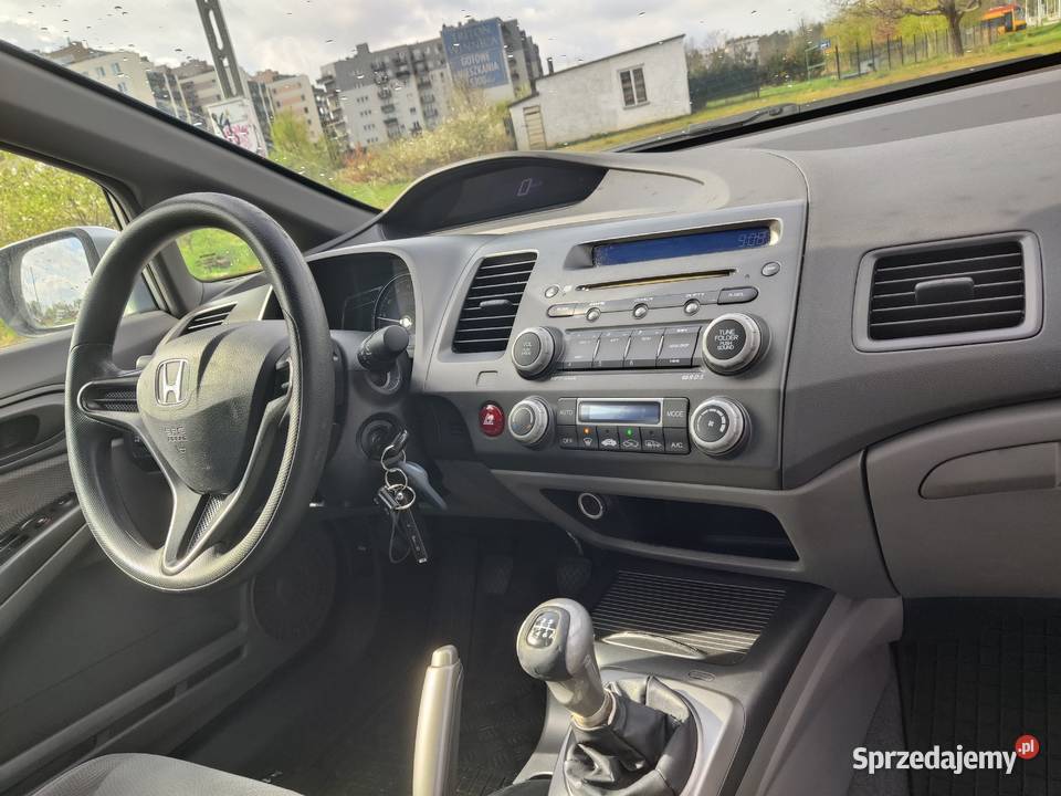 Sprzedam Hondę Civic VIII 18 140 sedan wersja nieuszkodzony Warszawa