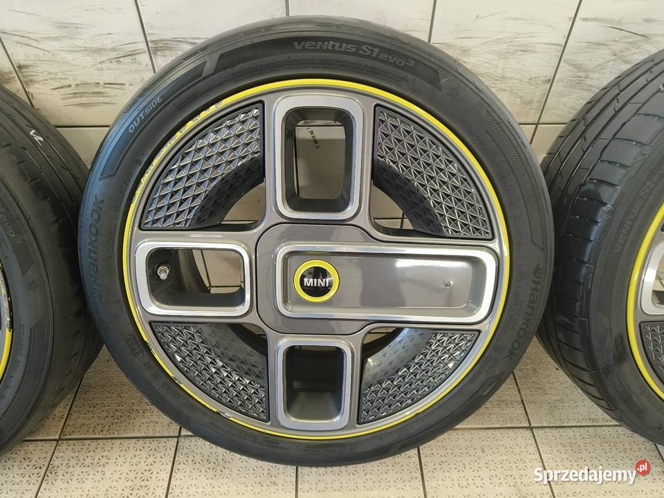 Oryginalne Felgi 17 MINI Electric Corona Spoke Karłowice