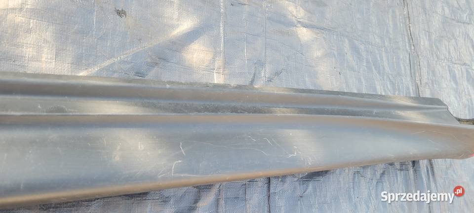 NISSAN JUKE PRAWY PRÓG LISTWA PROGOWA PRAWA Ruda Śląska