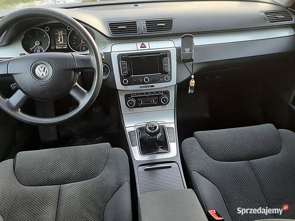 Volkswagen Passat kombi 2010 diesel radio Łęg Tarnowski