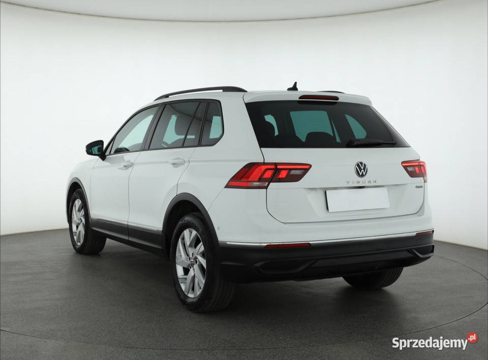 VW Tiguan 20 TSI 1984cm3 Motoryzacja mazowieckie