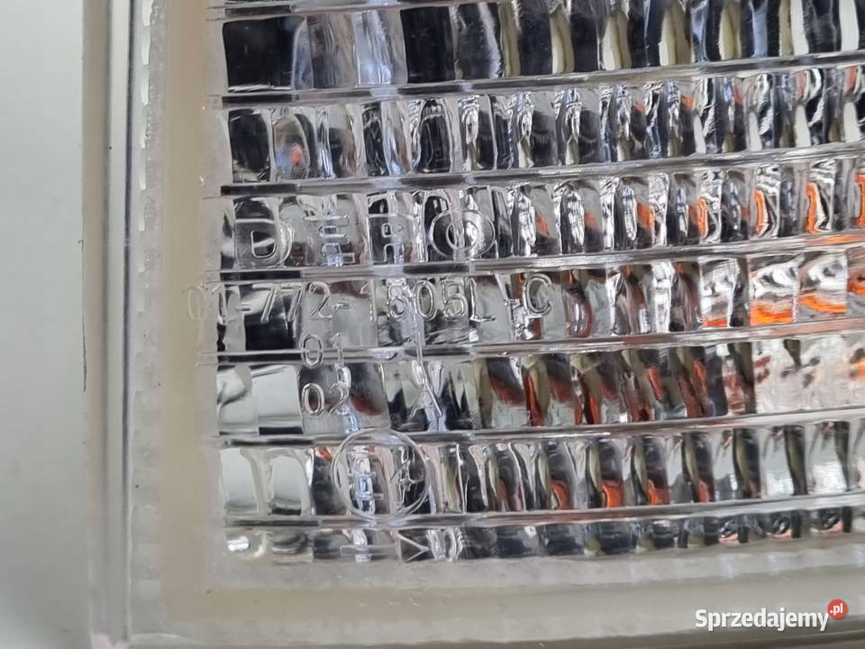 Saab 9000 PRZEDNI KIERUNKOWSKAZ LEWY KIEROWCY lubelskie Rudka