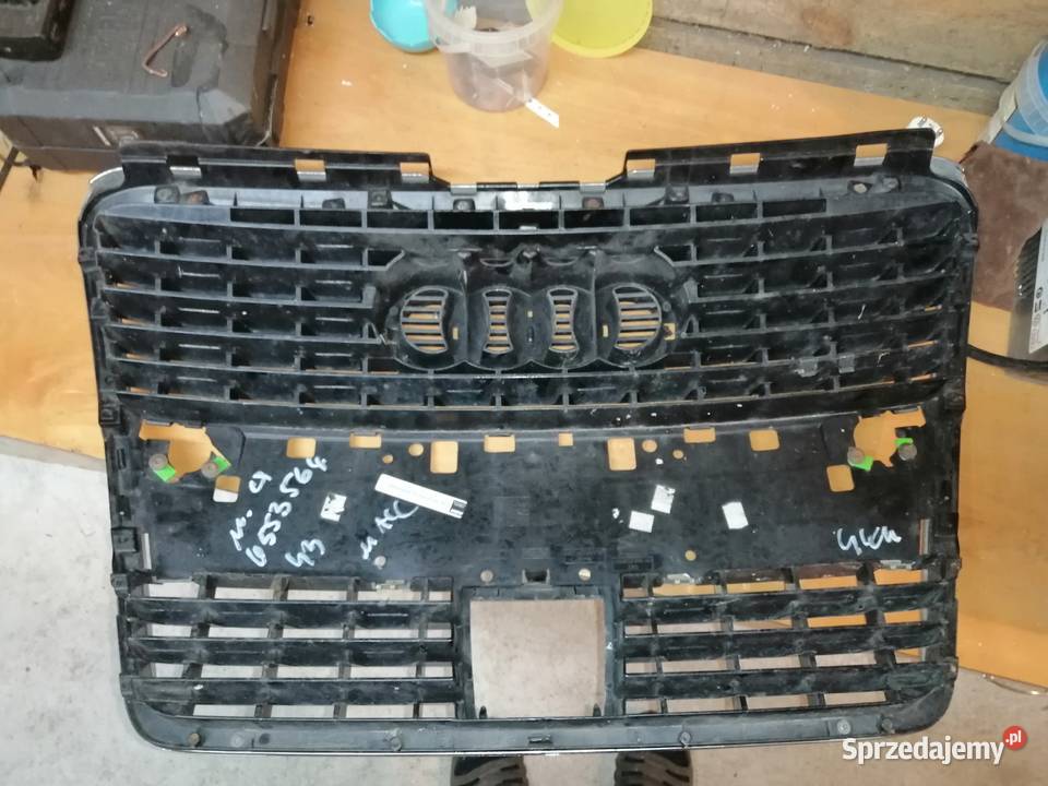 Grill Atrapa Audi A8 D3 Karoseria Ostromecko
