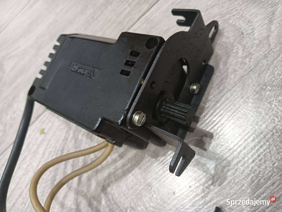 Silnik maszyna do szycia łucznik kl 800 877 i sprzedam