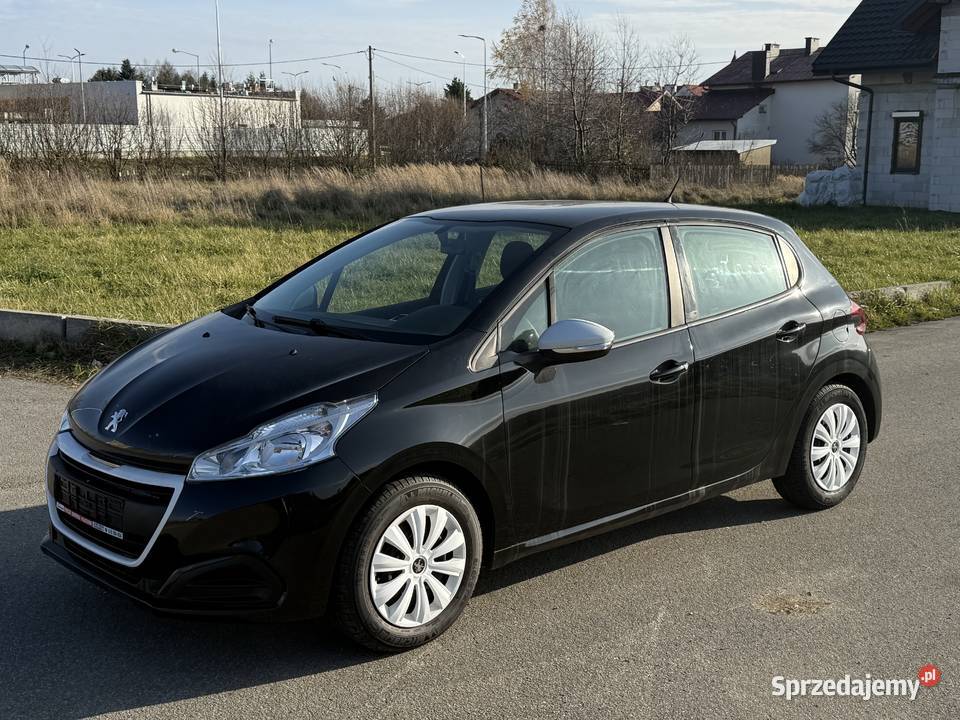 Peugeot 208 10 50 kW 2015 niski przebieg 35 000 Krosno