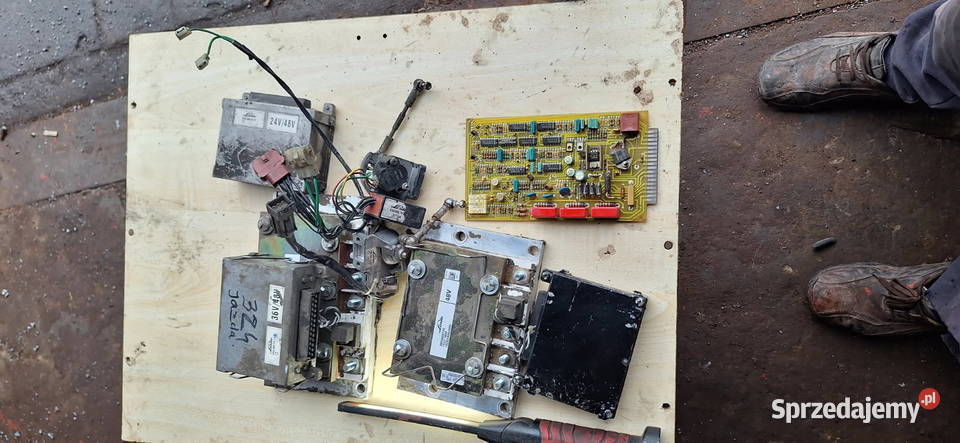 Części wózek widłowy Linde Goszczyn sprzedam