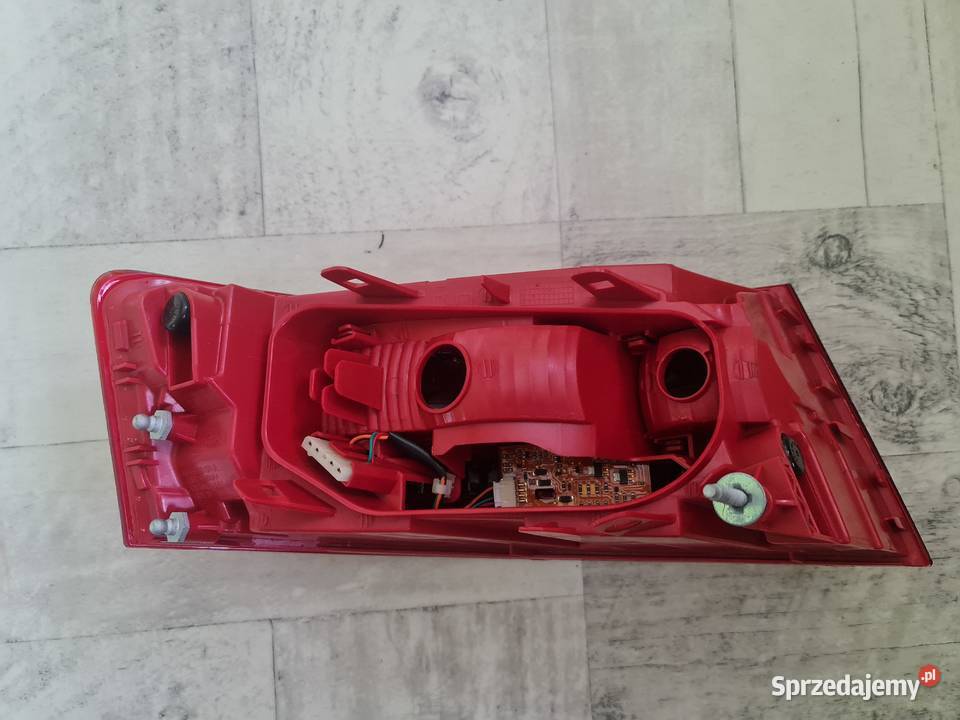Audi A4 B8 lampa tylna LED NOWA prawa lampy tylne Łódź