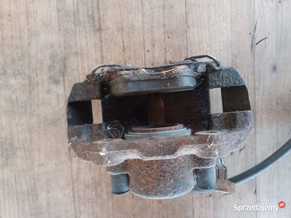Audi 100 c3 200 c3 5000 zaciski girling przednie kujawsko-pomorskie sprzedam