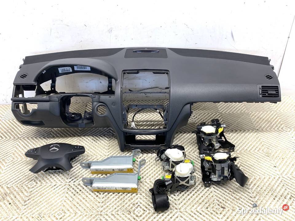 KOKPIT PODUSZKI PASY KOMPLET MERCEDES S204 osobowe podkarpackie