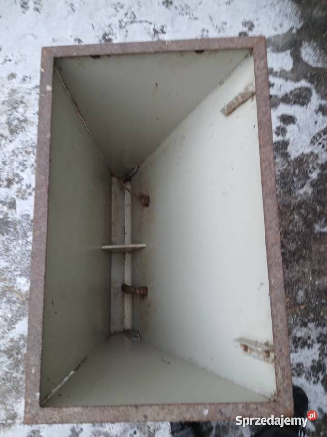 Karmnik świń tuczników Pruchnik