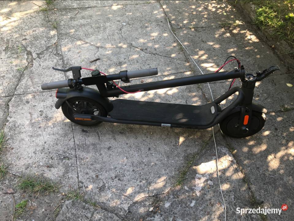 Sprzedam Hulajnoge Elektryczną Navee V25I Pro łódzkie Gomunice