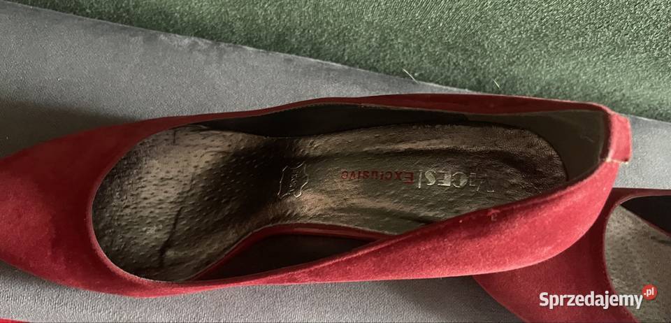 Czerwone szpilki zamszowe wielkopolskie Kłodawa